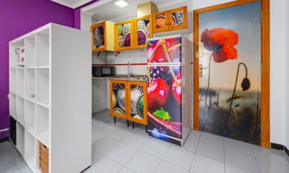 Resale - Apartment / flat - Torrevieja - Playa de los Locos