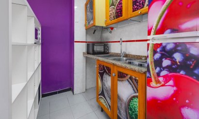 Resale - Apartment / flat - Torrevieja - Playa de los Locos