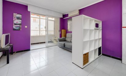Resale - Apartment / flat - Torrevieja - Playa de los Locos