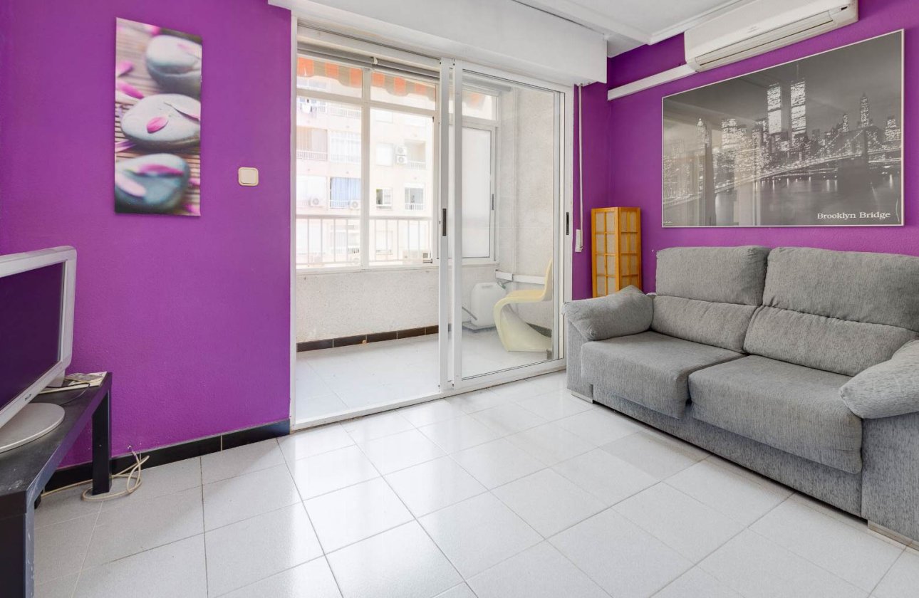 Resale - Apartment / flat - Torrevieja - Playa de los Locos