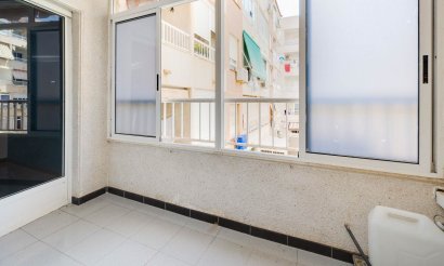 Resale - Apartment / flat - Torrevieja - Playa de los Locos