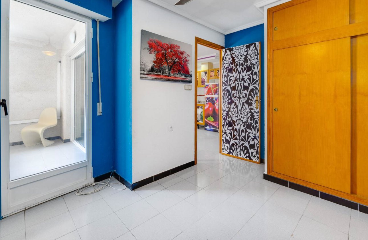 Resale - Apartment / flat - Torrevieja - Playa de los Locos