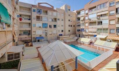 Resale - Apartment / flat - Torrevieja - Playa de los Locos