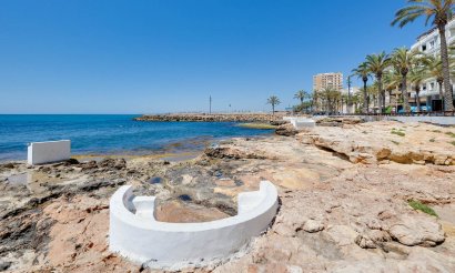 Resale - Apartment / flat - Torrevieja - Playa de los Locos