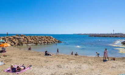 Resale - Apartment / flat - Torrevieja - Playa de los Locos