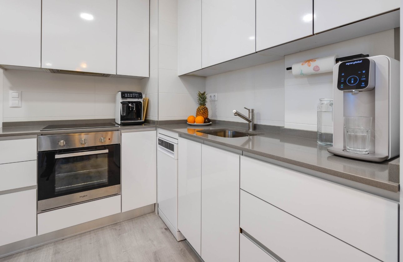 Resale - Apartment / flat - Orihuela Costa - Villamartín
