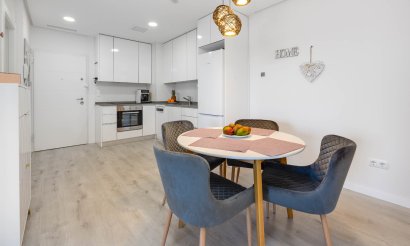Resale - Apartment / flat - Orihuela Costa - Villamartín