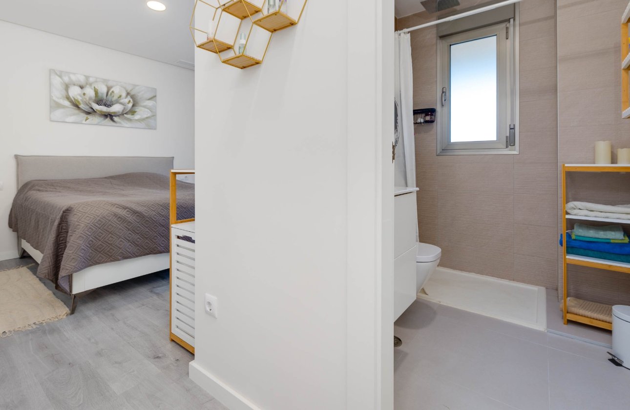 Resale - Apartment / flat - Orihuela Costa - Villamartín