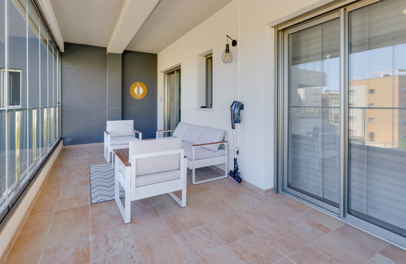 Resale - Apartment / flat - Orihuela Costa - Villamartín