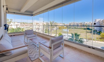 Resale - Apartment / flat - Orihuela Costa - Villamartín