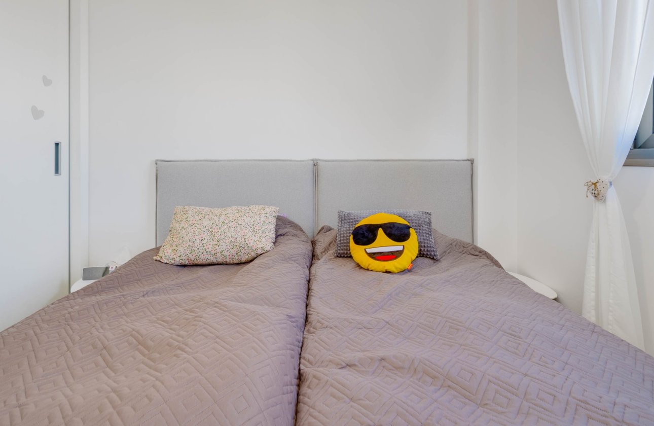 Resale - Apartment / flat - Orihuela Costa - Villamartín