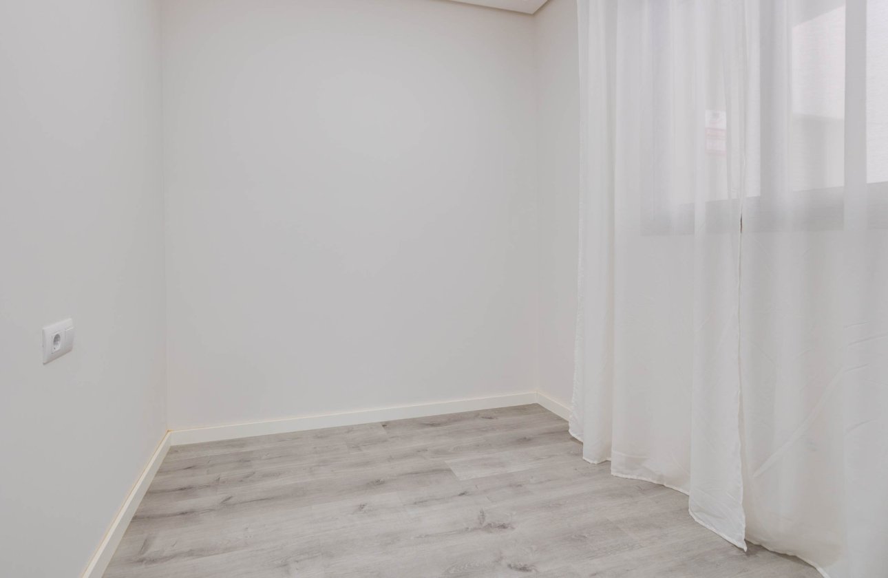 Resale - Apartment / flat - Orihuela Costa - Villamartín