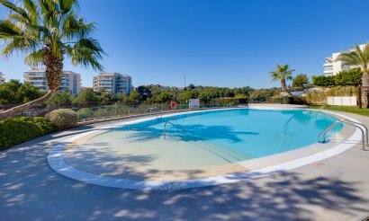 Resale - Apartment / flat - Orihuela Costa - Villamartín