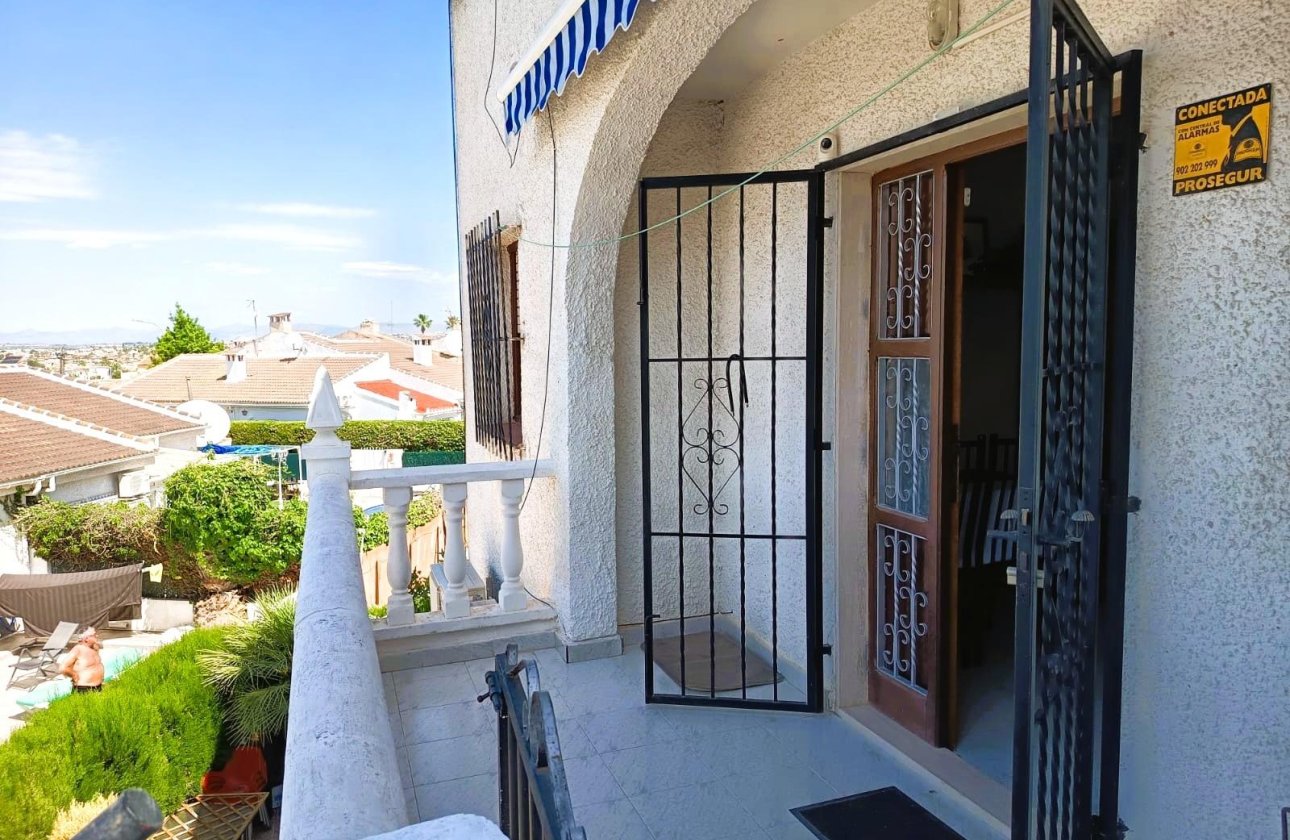 Resale - Bungalow - Torrevieja - La Siesta - El Salado - Torreta