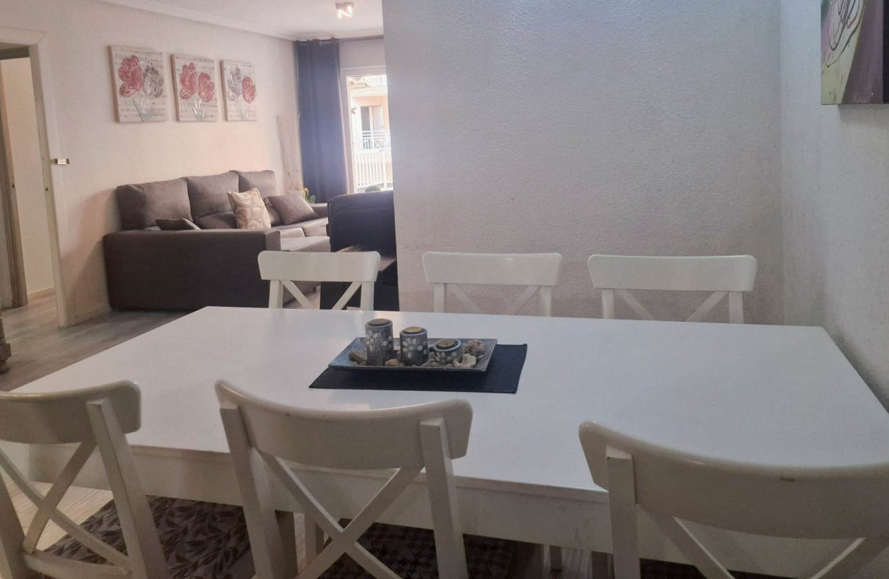 Resale - Apartment / flat - Torrevieja - Playa del Cura