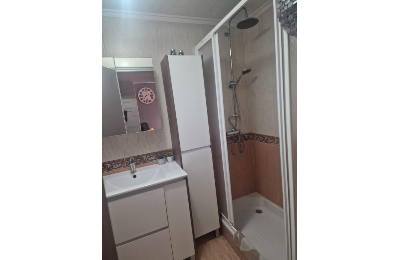Resale - Apartment / flat - Torrevieja - Playa del Cura