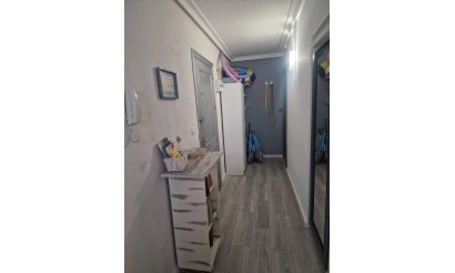 Resale - Apartment / flat - Torrevieja - Playa del Cura