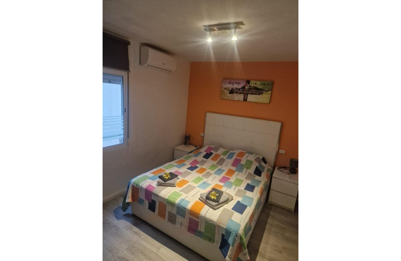 Resale - Apartment / flat - Torrevieja - Playa del Cura