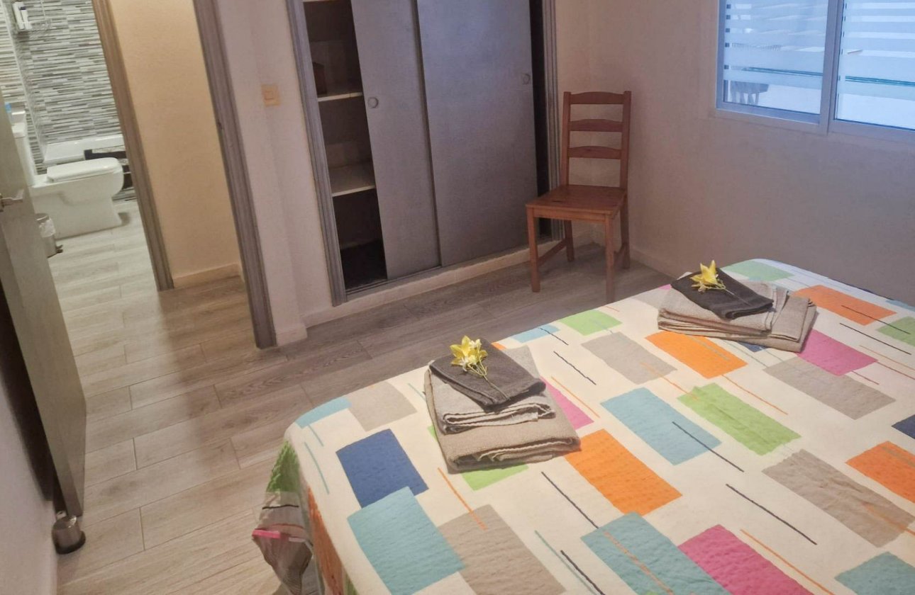 Resale - Apartment / flat - Torrevieja - Playa del Cura