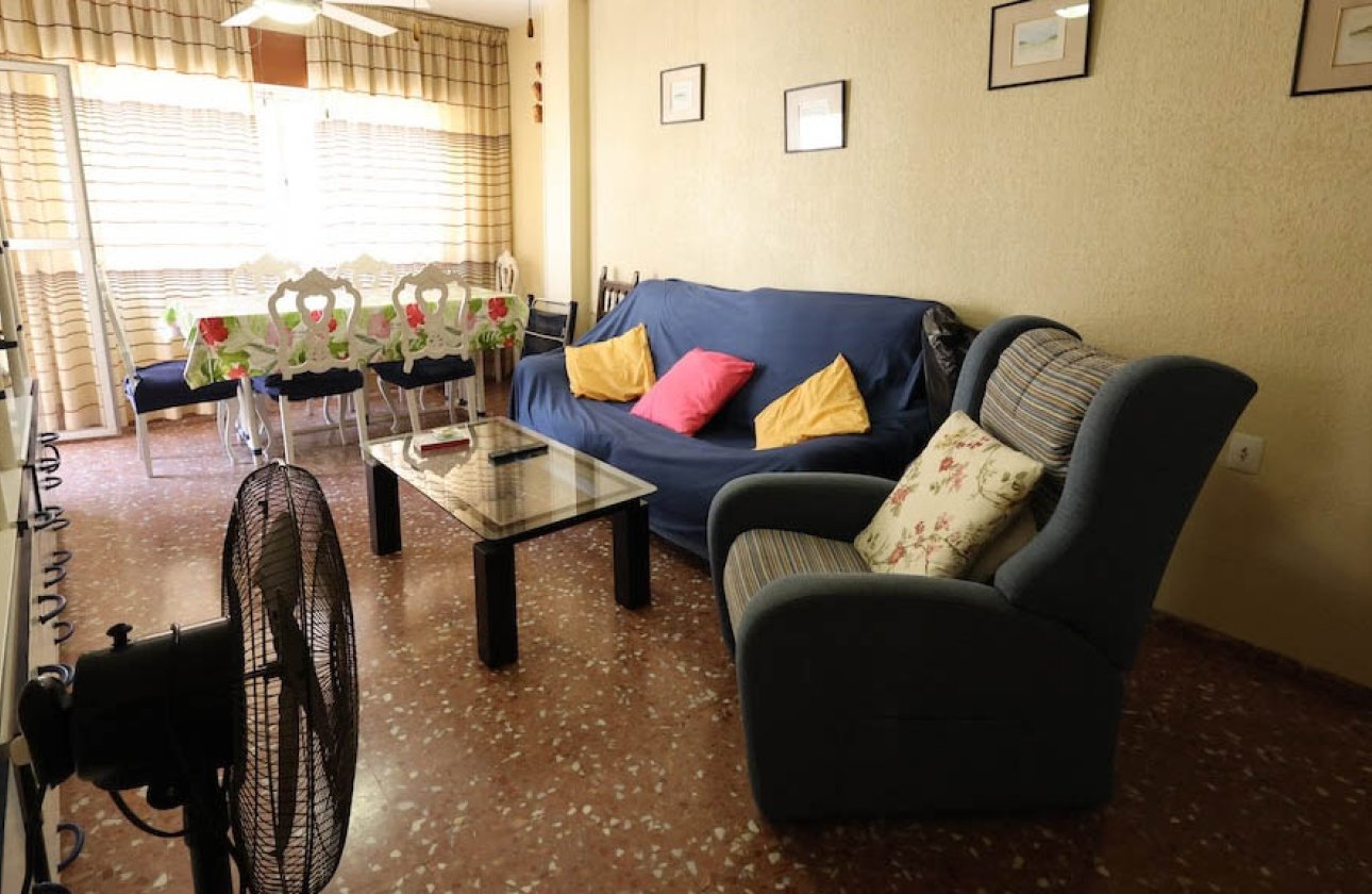 Resale - Apartment / flat - Torrevieja - Playa del Acequión