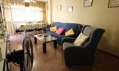 Resale - Apartment / flat - Torrevieja - Playa del Acequión