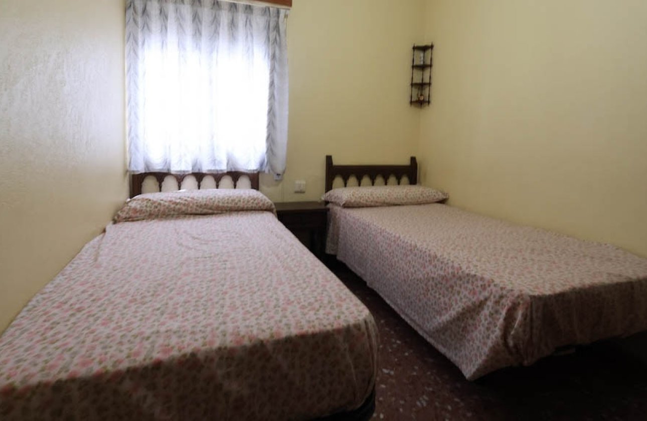 Resale - Apartment / flat - Torrevieja - Playa del Acequión