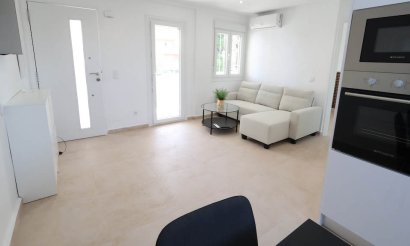 Resale - Bungalow - Orihuela Costa - La Zenia