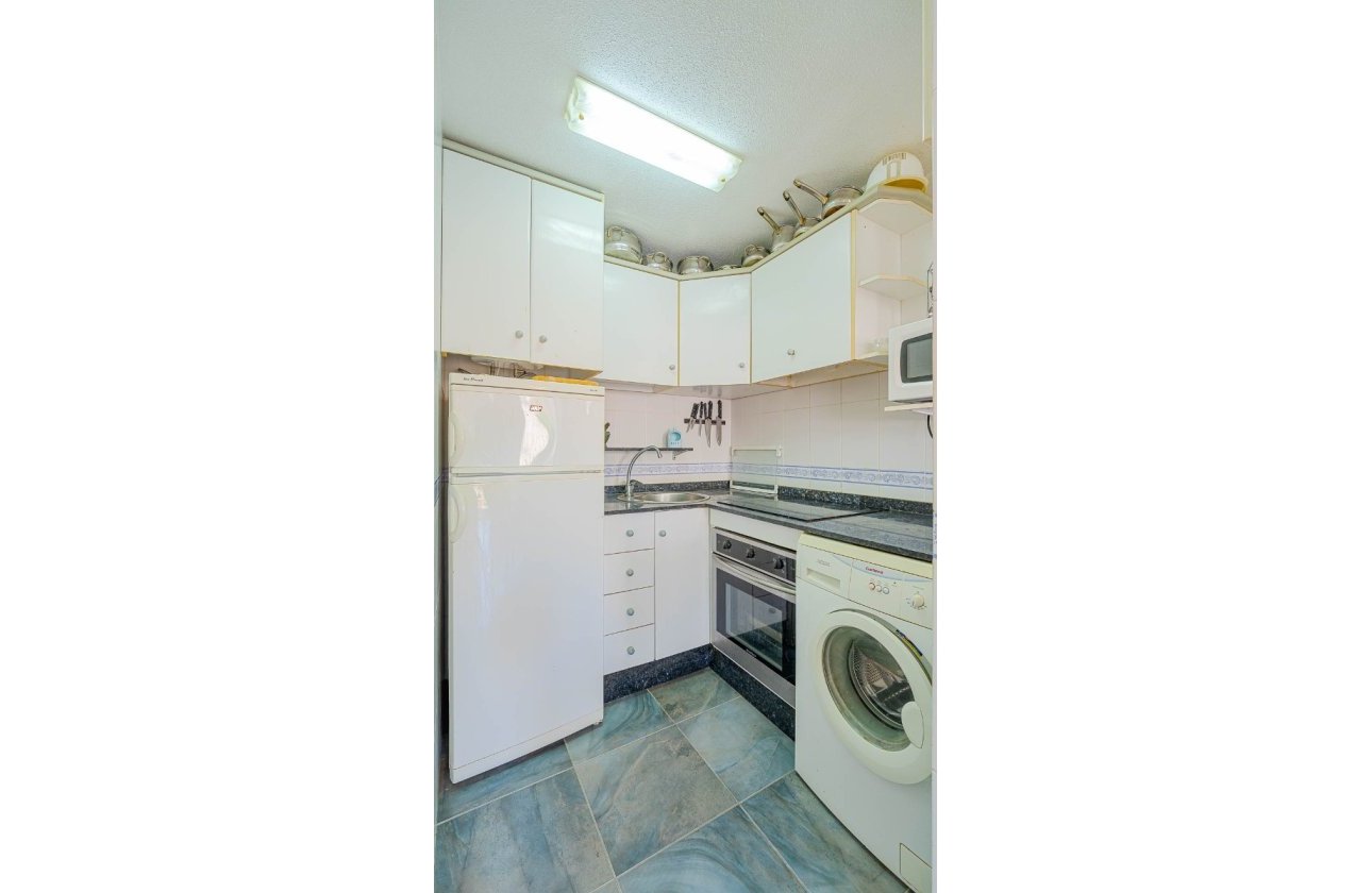Resale - Villa - Los Altos