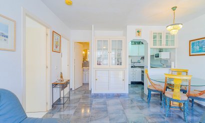 Resale - Villa - Los Altos