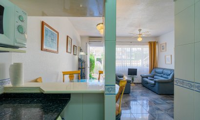 Resale - Villa - Los Altos