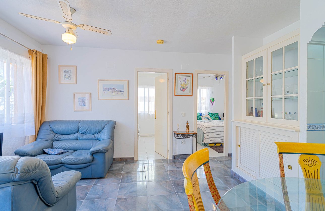 Resale - Villa - Los Altos
