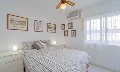 Resale - Villa - Los Altos
