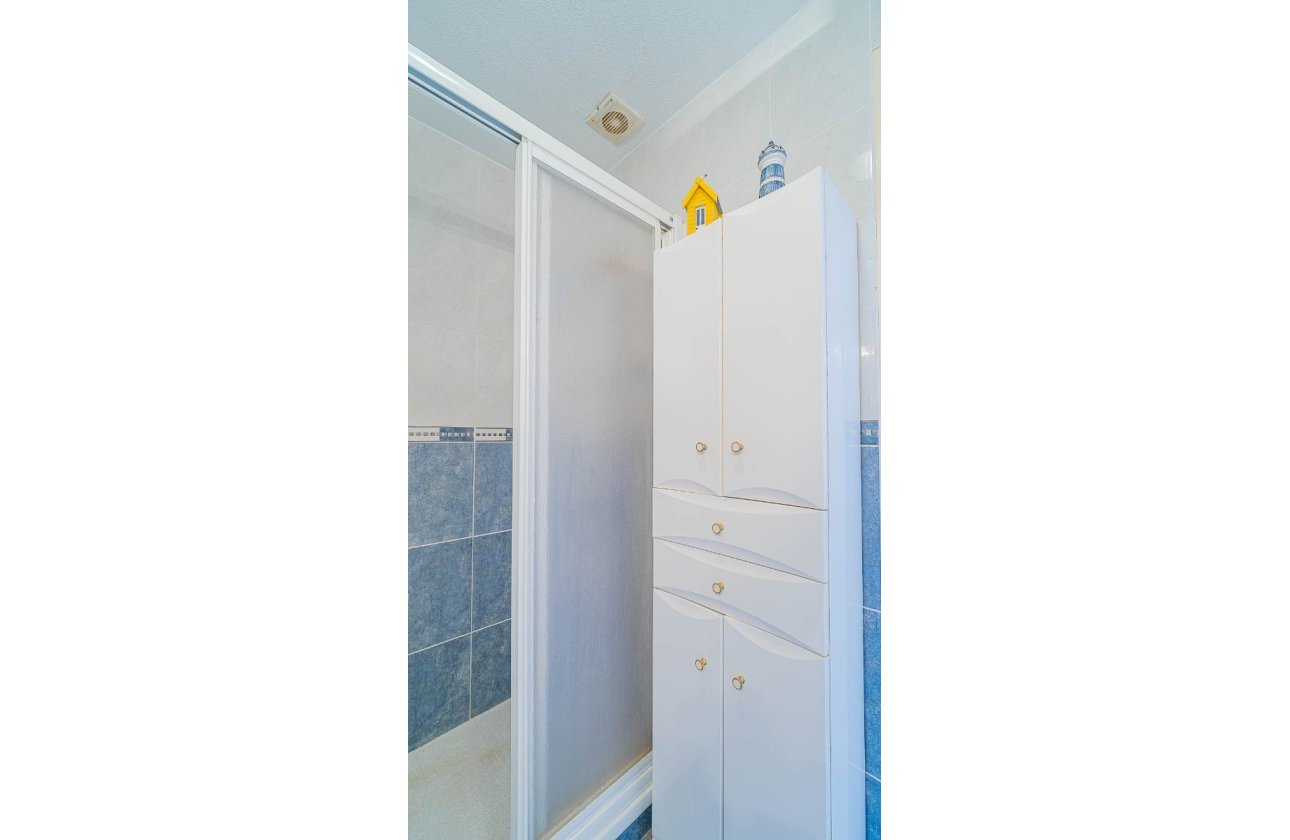 Resale - Villa - Los Altos