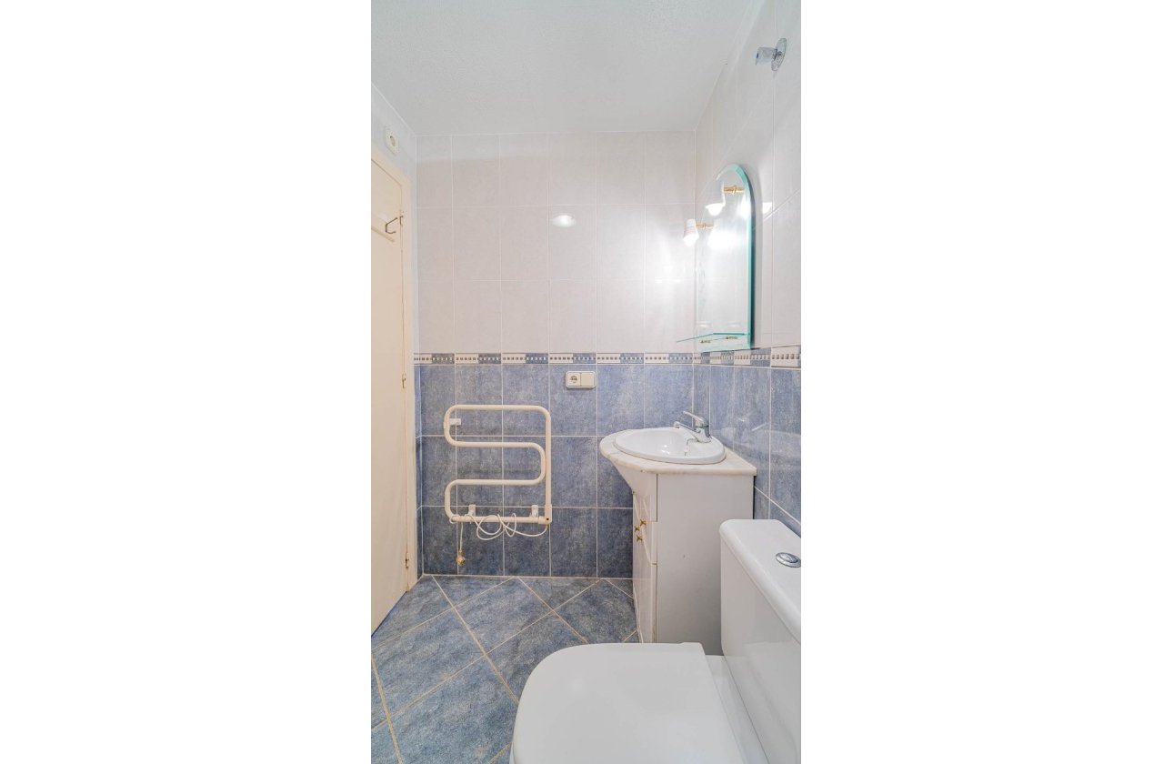 Resale - Villa - Los Altos