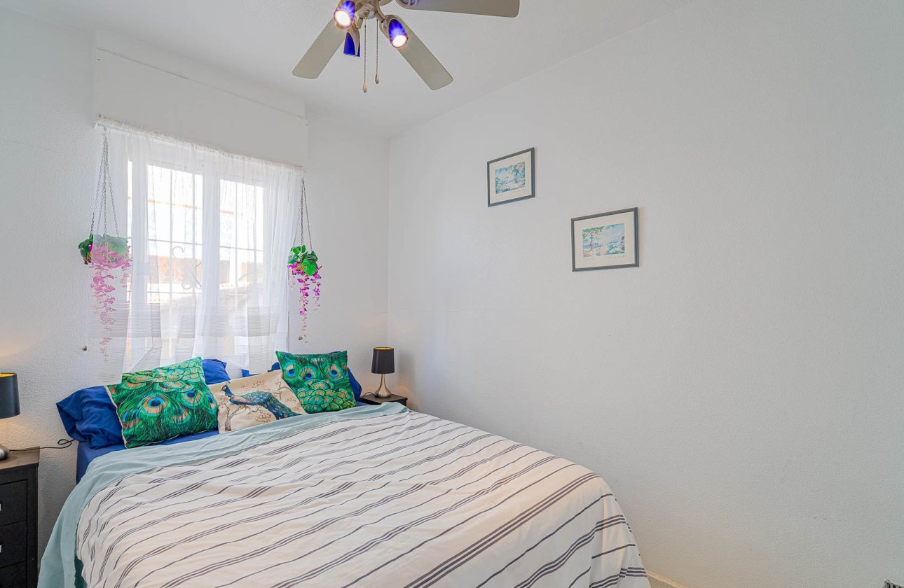 Resale - Villa - Los Altos