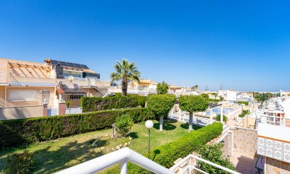 Resale - Villa - Los Altos
