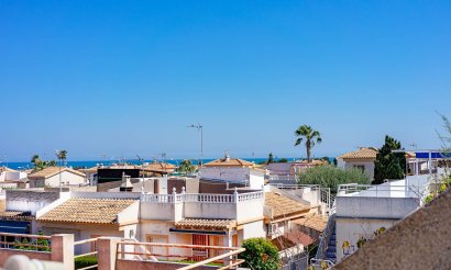 Resale - Villa - Los Altos
