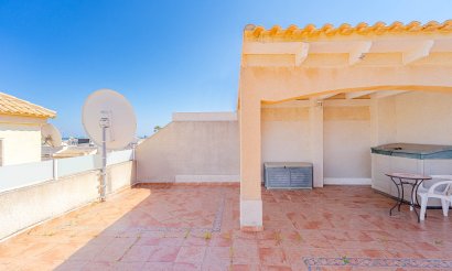 Resale - Villa - Los Altos