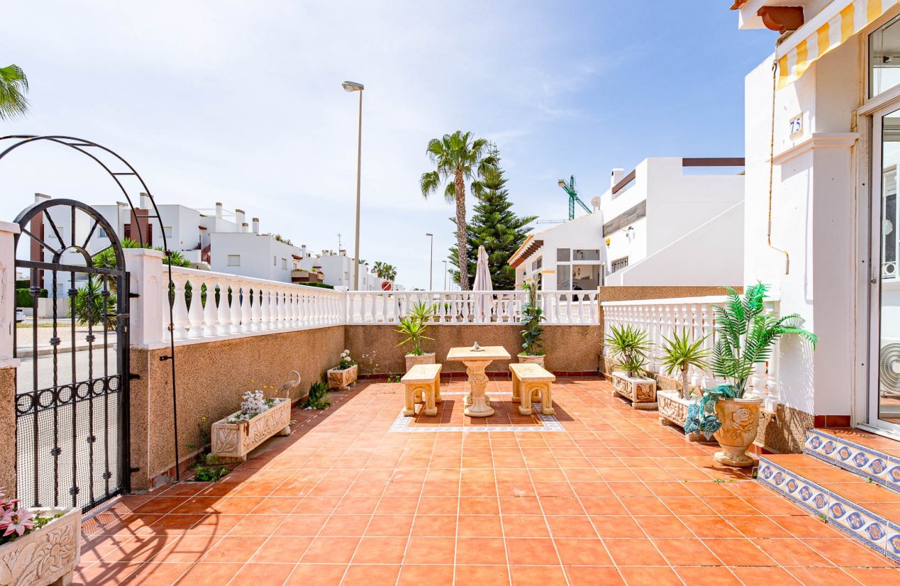 Resale - Townhouse - Torrevieja - Punta Prima