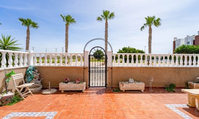 Resale - Townhouse - Torrevieja - Punta Prima