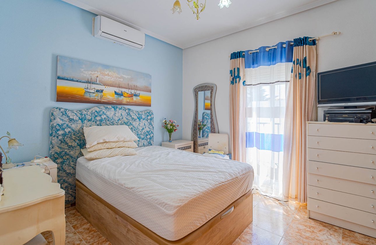 Resale - Townhouse - Torrevieja - Punta Prima