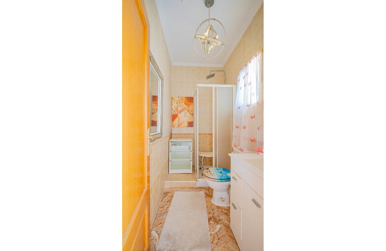 Resale - Townhouse - Torrevieja - Punta Prima