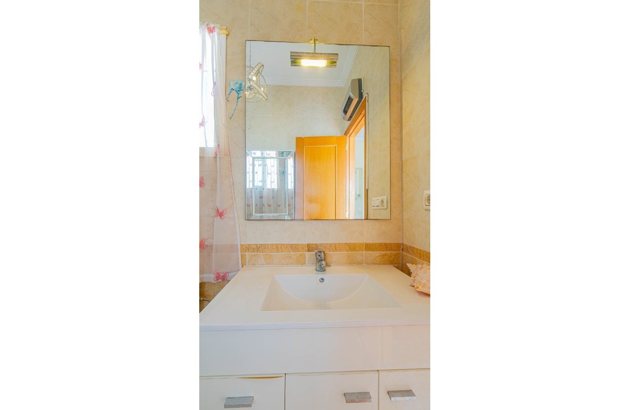 Resale - Townhouse - Torrevieja - Punta Prima