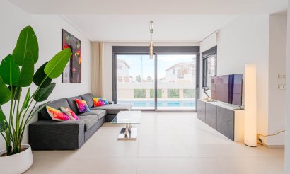 Reventa - Villa - Punta Prima