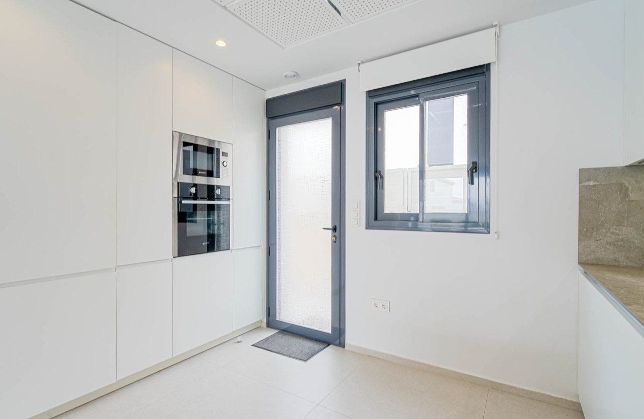 Reventa - Villa - Punta Prima