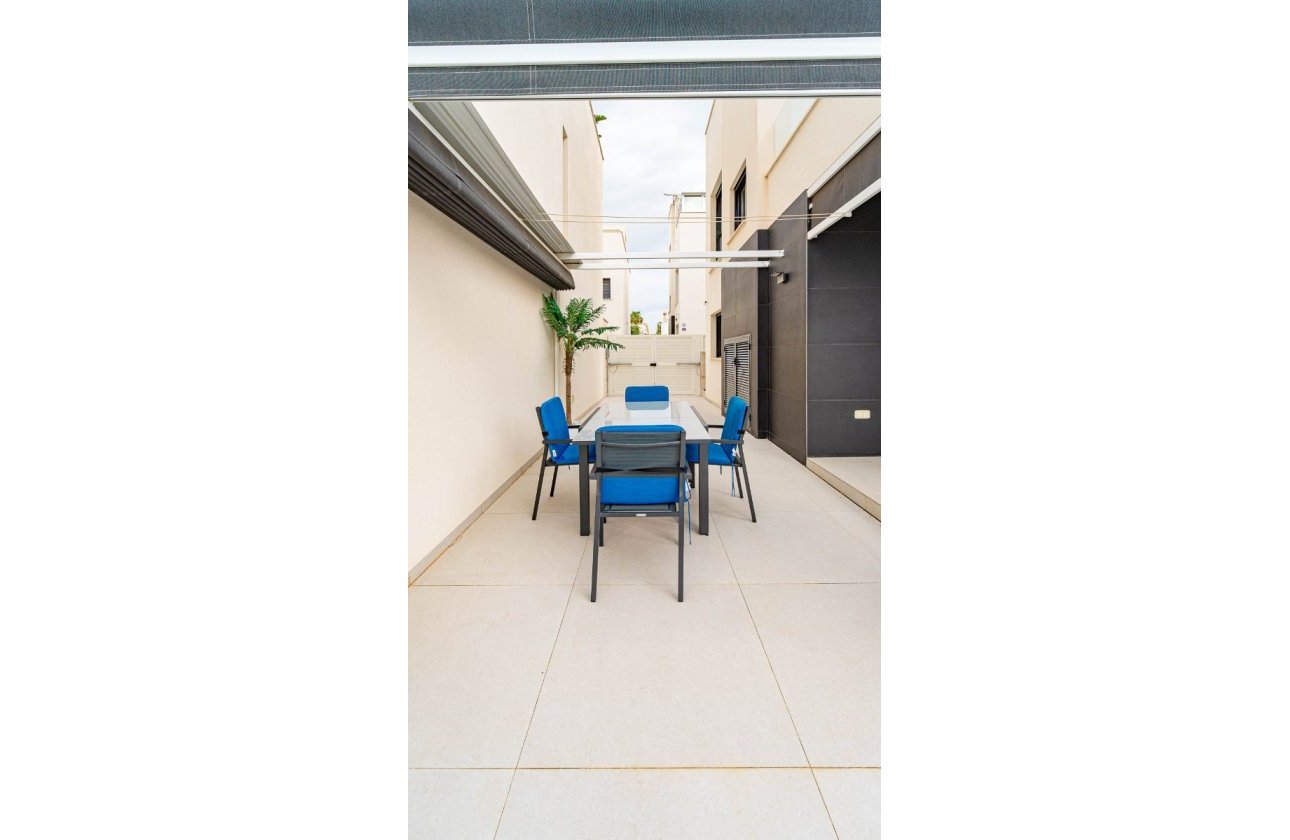 Reventa - Villa - Punta Prima