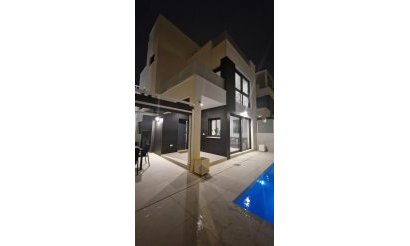 Reventa - Villa - Punta Prima
