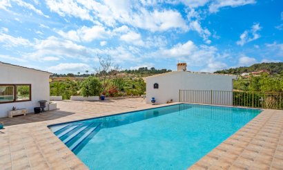 Resale - Villa - La Nucía