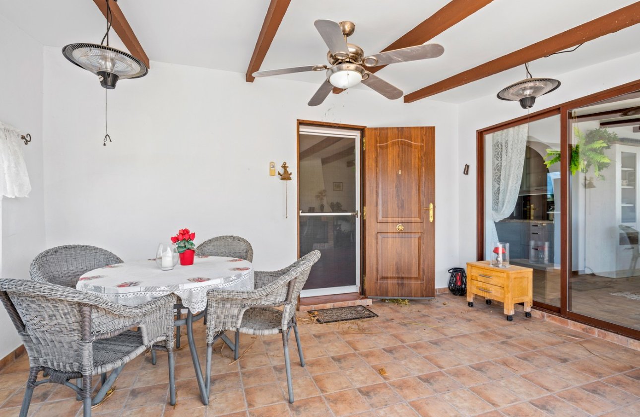 Resale - Villa - La Nucía