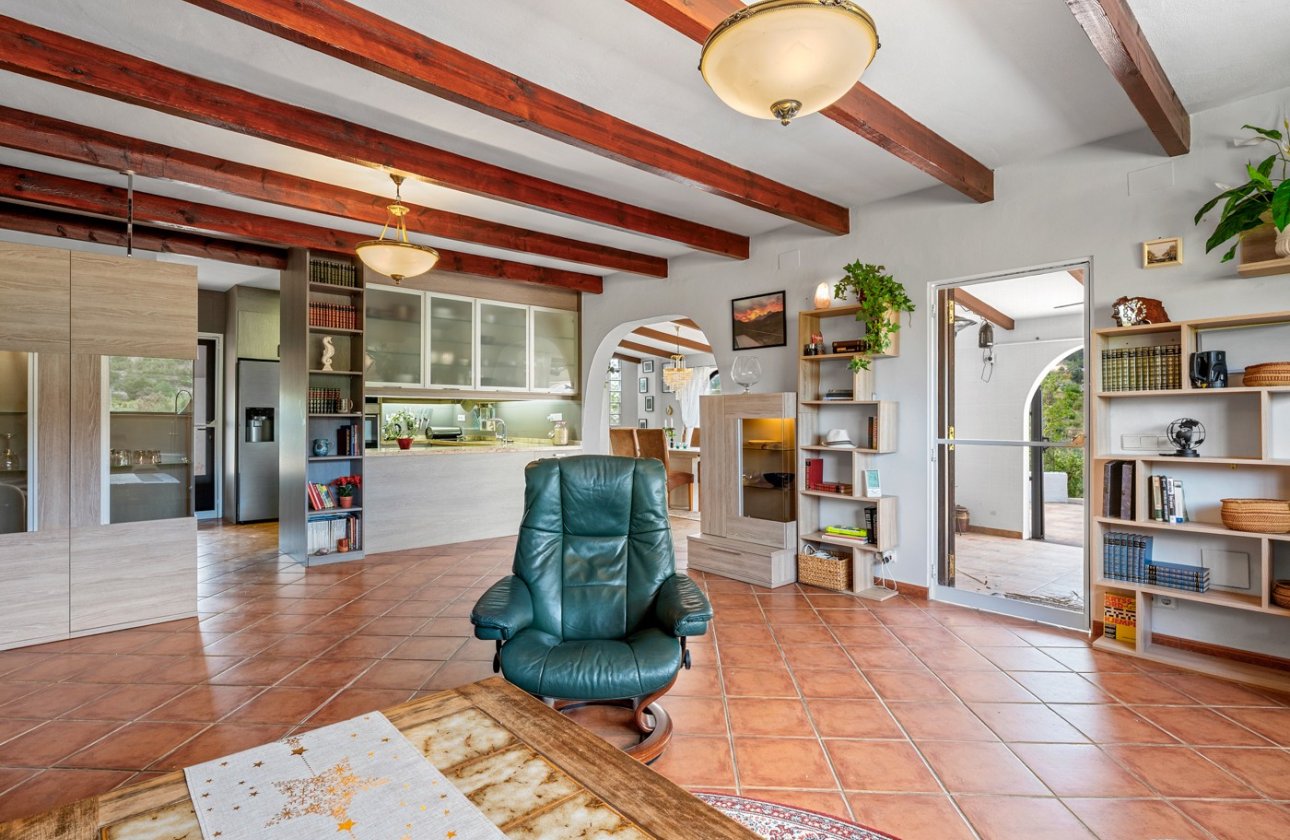 Resale - Villa - La Nucía